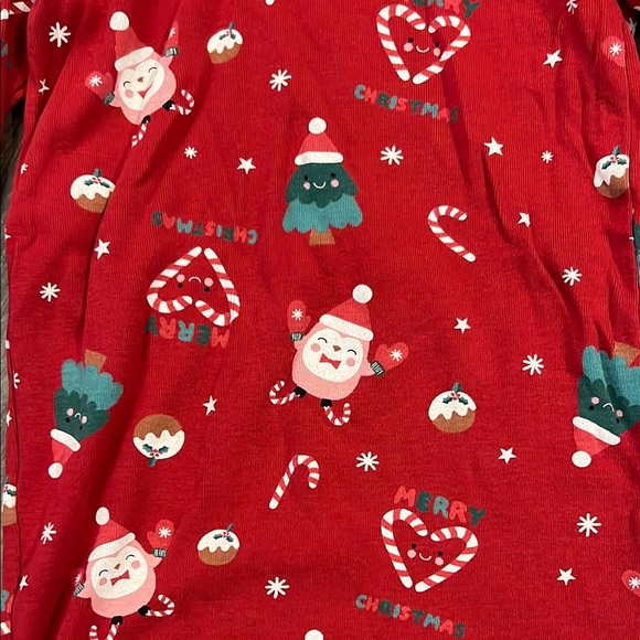 H&M Red and Green Pajama Set - Picture 4 of 9